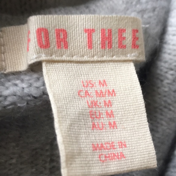 Sweater - Picture 3 of 4